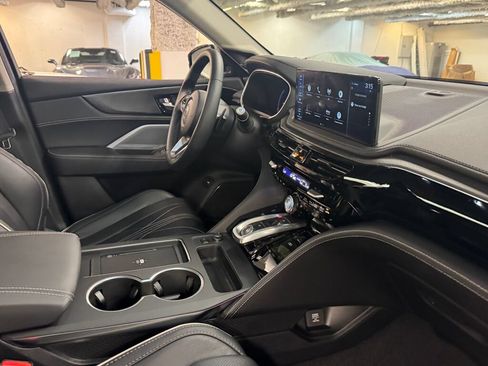 Certified 2026 Acura MDX SH-AWD w/ Advance Package image 32