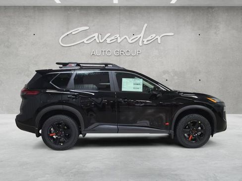 New 2026 Nissan Rogue SV AWD/4WD image 17