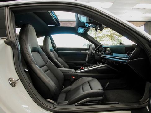 Used 2021 Porsche 911 GT3 RS image 21
