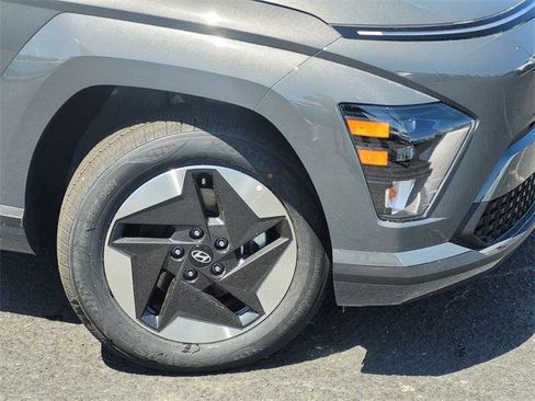 New 2025 Hyundai Kona SEL image 5