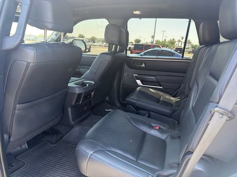 Used 2024 Toyota Sequoia Platinum AWD/4WD image 7