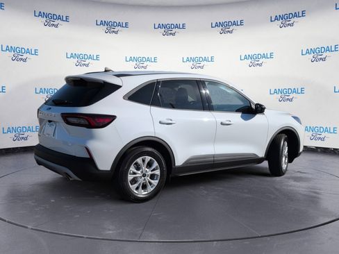 New 2026 Ford Escape Active image 4