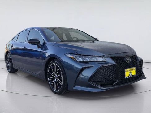 Used 2019 Toyota Avalon XSE FWD image 7