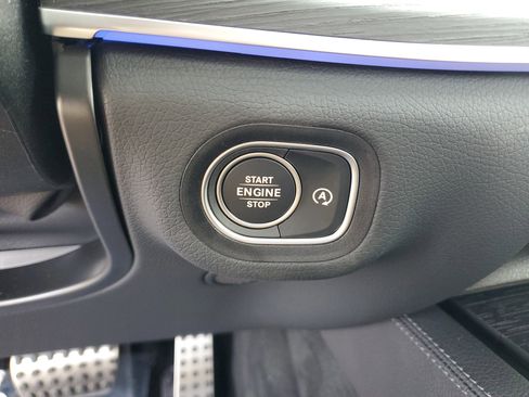 Used 2026 Mercedes-Benz GLS 450 4MATIC image 32