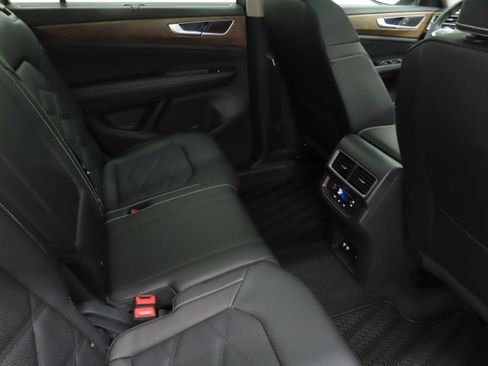 New 2026 Volkswagen Atlas SE image 24