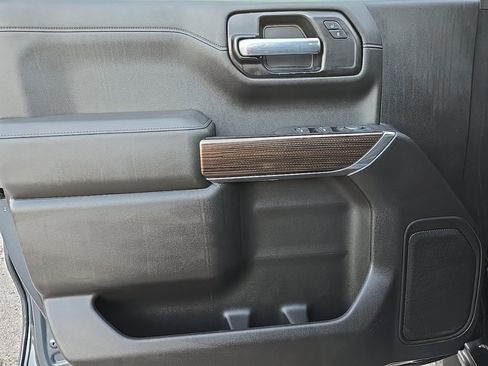 Used 2021 Chevrolet Silverado 1500 RST image 13