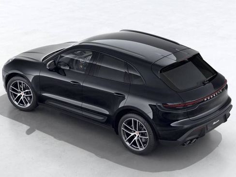 New 2026 Porsche Macan image 4