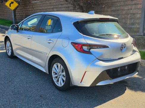 Used 2025 Toyota Corolla SE FWD image 6