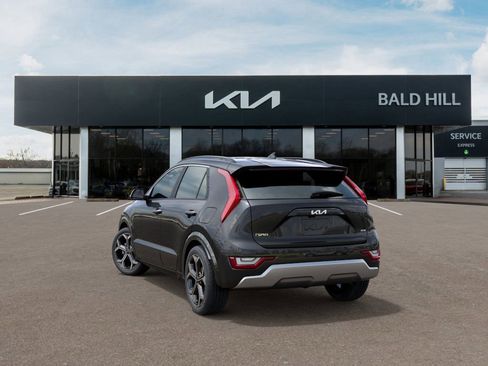 New 2025 Kia Niro SX Touring image 4