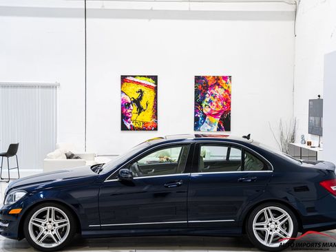 Used 2013 Mercedes-Benz C 250 Sedan image 9