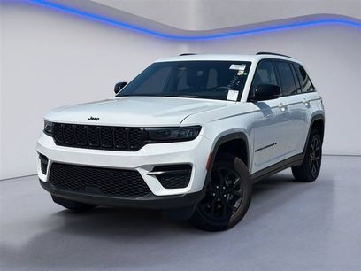 Used 2024 Jeep Grand Cherokee Altitude