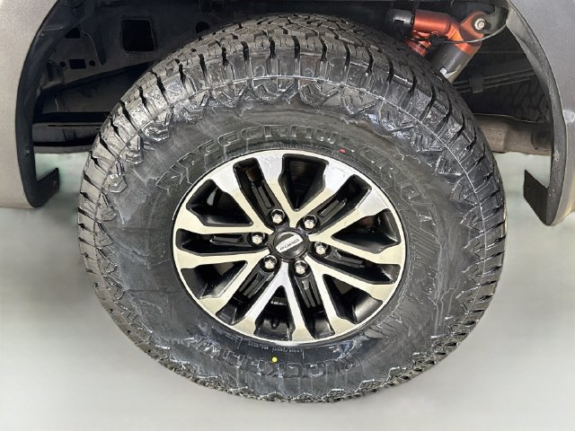 Used 2019 Ford F150 Raptor w/ Equipment Group 802A Luxury AWD/4WD image 36