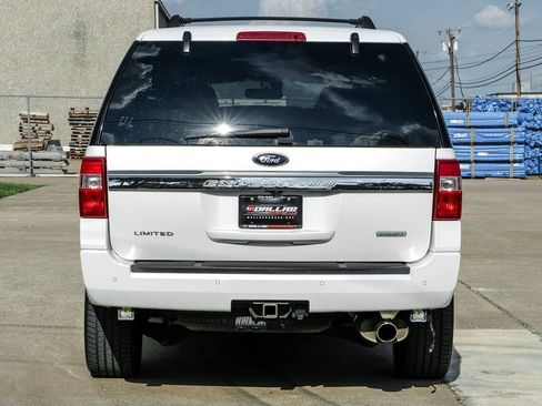 Used 2017 Ford Expedition Limited w/ Equipment Group 301A RWD image 10