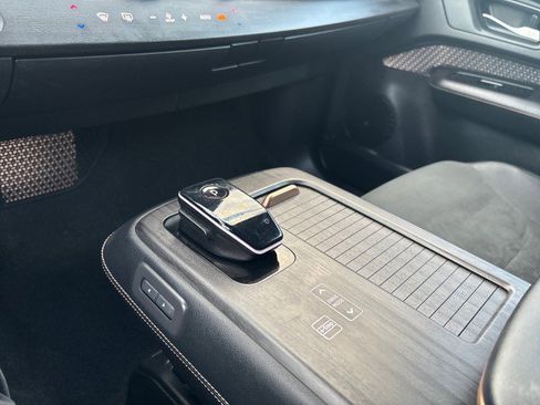 Used 2024 Nissan Ariya FWD image 23