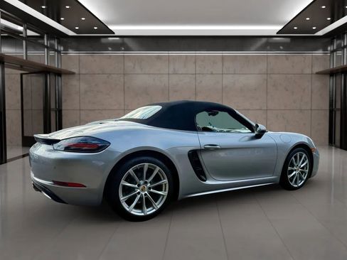 Used 2019 Porsche 718 Boxster image 14