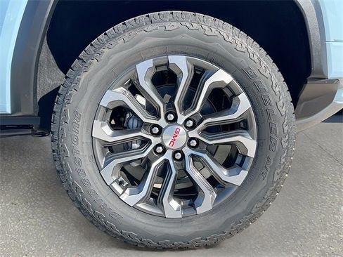 New 2026 GMC Canyon Denali image 19