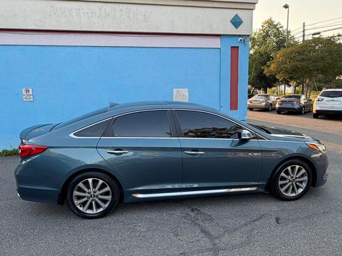 Used 2017 Hyundai Sonata Limited w/ Tech Package 03 FWD image 7