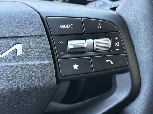 Used 2026 Kia Sportage SX FWD image 31