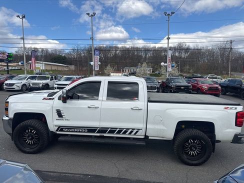 Used 2015 Chevrolet Silverado 2500 LTZ w/ Duramax Plus Package AWD/4WD image 2
