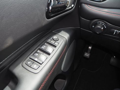 Used 2025 Dodge Durango R/T image 31