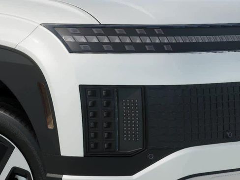 New 2026 Hyundai Ioniq 9 SE image 9