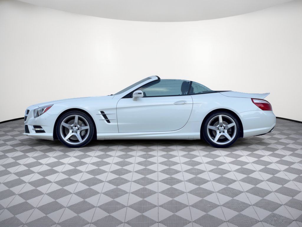 Used 2013 Mercedes-Benz SL 550 image 2