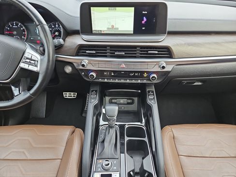 Used 2022 Kia Telluride SX w/ SX Prestige Package image 11