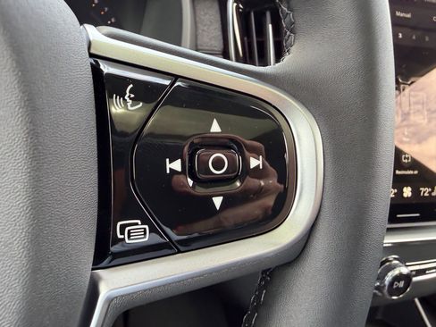 New 2026 Volvo XC90 B5 Plus w/ Protection Package Premier AWD/4WD image 29