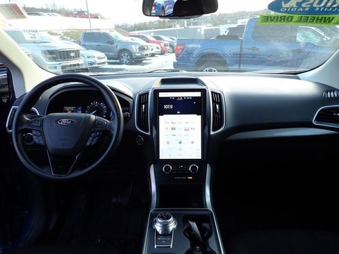 Used 2024 Ford Edge SE w/ Black Appearance Package image 20
