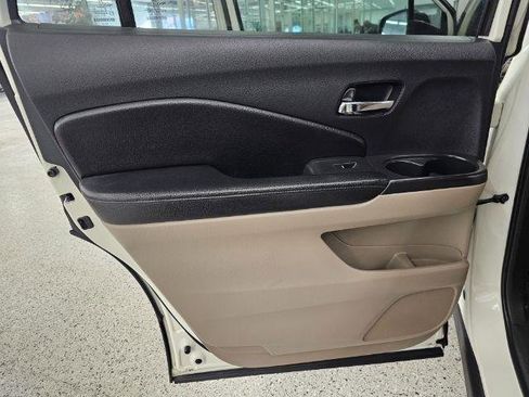 Used 2016 Honda Pilot EX image 26