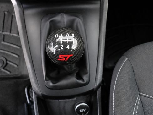 Used 2019 Ford Fiesta ST FWD image 38