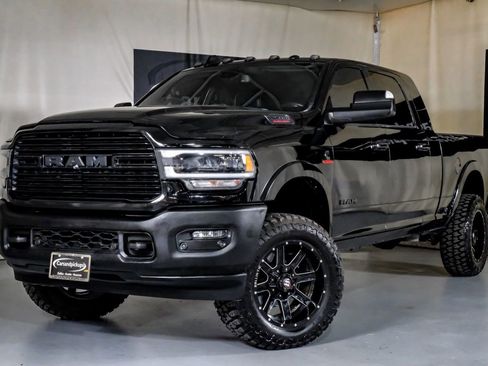 Used 2020 RAM 2500 Laramie w/ Night Edition image 5