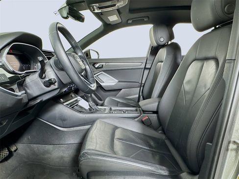 Used 2019 Audi Q3 2.0T Premium Plus image 10