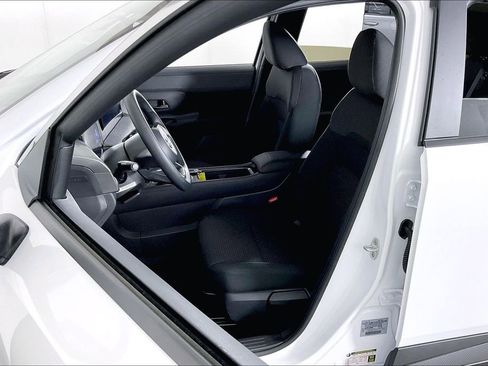 New 2026 Nissan Kicks S image 12