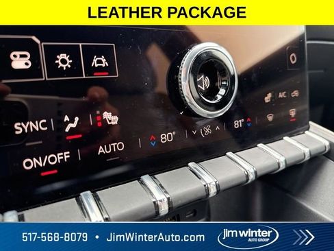 Used 2025 GMC Terrain Elevation w/ Elevation Premium Package image 29