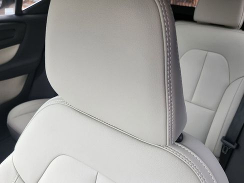 New 2025 Volvo XC40 B5 Plus w/ Protection Package Premier image 5