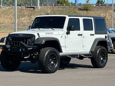 Used 2017 Jeep Wrangler Unlimited Sport image 7