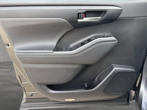 Used 2024 Toyota Highlander XSE image 10