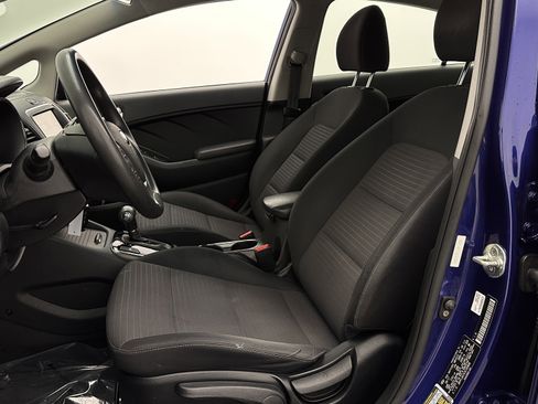 Used 2018 Kia Forte LX w/ LX Popular Package FWD image 12