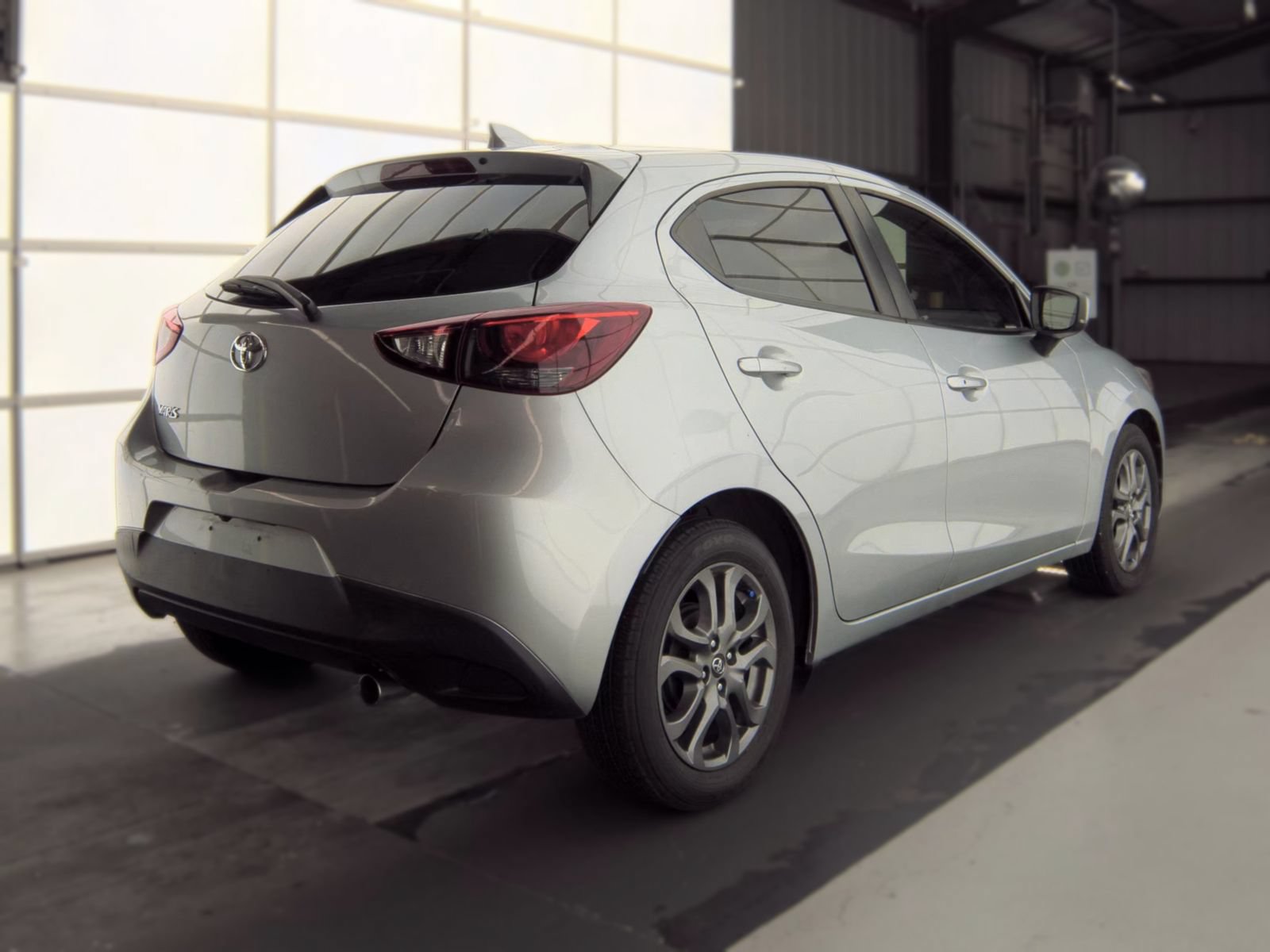 Used 2020 Toyota Yaris LE FWD image 3