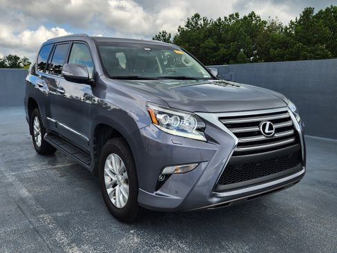Used 2017 Lexus GX 460 Premium w/ Premium Package AWD/4WD image 7