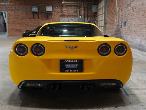 Used 2009 Chevrolet Corvette Coupe w/ Preferred Equipment Group image 14