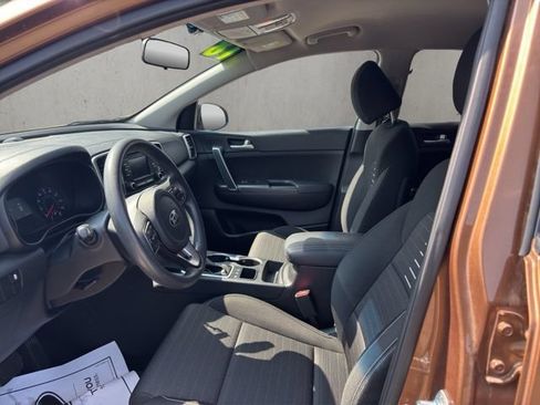 Used 2018 Kia Sportage LX AWD/4WD image 10
