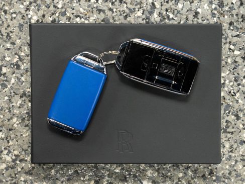 Used 2024 Rolls-Royce Cullinan Black Badge image 20