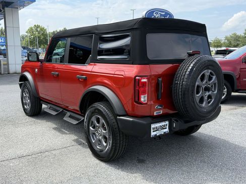 Used 2023 Ford Bronco 4-Door AWD/4WD image 4