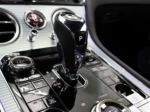 Used 2022 Bentley Continental GT AWD/4WD image 29