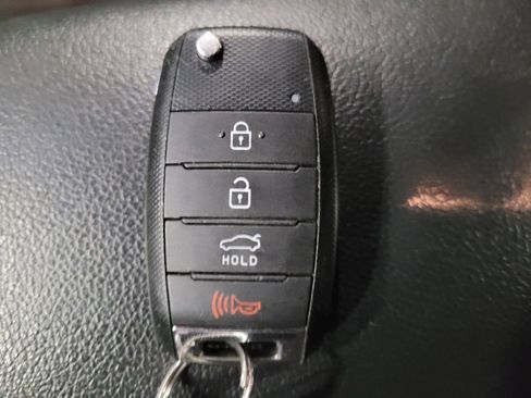 Used 2018 Kia Forte LX w/ LX Rear Camera Package FWD image 32