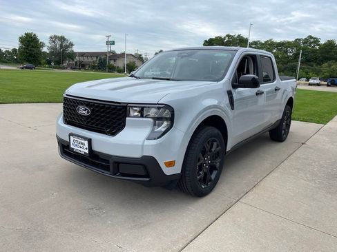 New 2026 Ford Maverick XLT w/ Equipment Group 301A AWD/4WD image 2