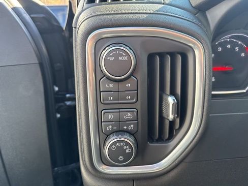 Used 2021 Chevrolet Silverado 1500 RST AWD/4WD image 4