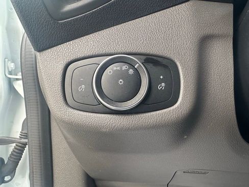 Used 2020 Ford Transit Connect XL image 19